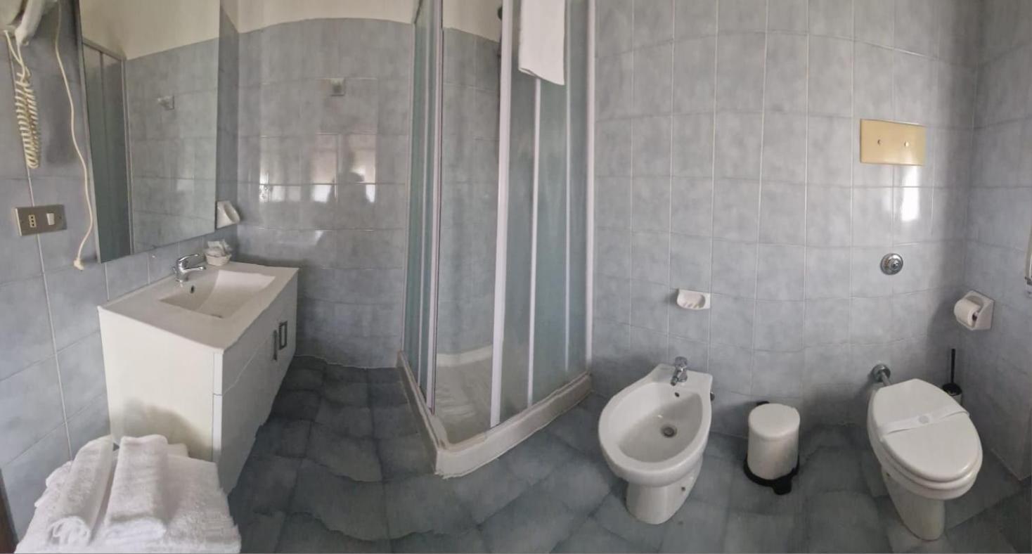 Albergo Ristorante Da Tunon Oviglio Bagian luar foto